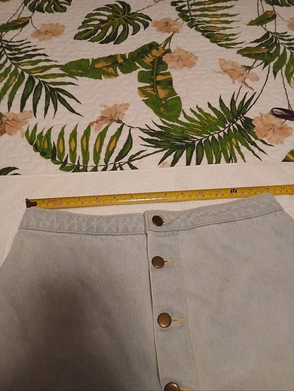 AMERICAN APPAREL denim  button front A-line skirt *Large* - Picture 5 of 10